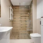 Luxury Old Town With & Gym By Renters