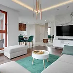 Luxury Old Town With & Gym By Renters