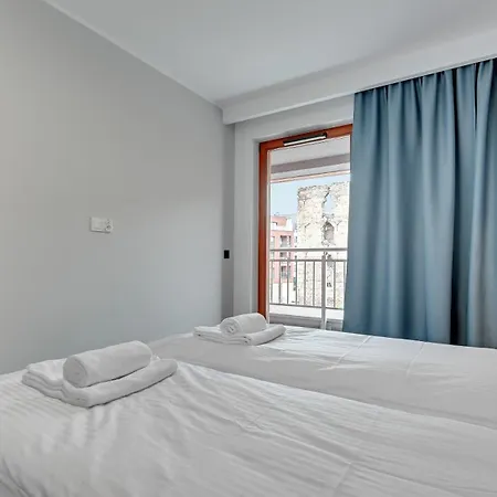 Comfortable With Access To The Gym Dom & House Apartment