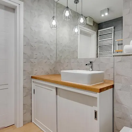 Comfortable With Access To The Gym Dom & House Gdansk