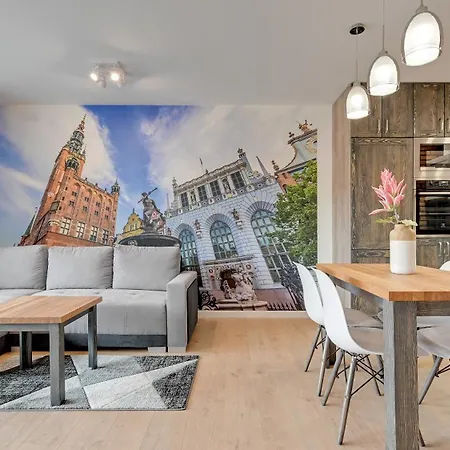 Luxury Old Town With & Gym By Renters 4*