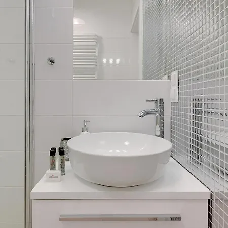 公寓式酒店 Comfortable With Access To The Gym Dom & House