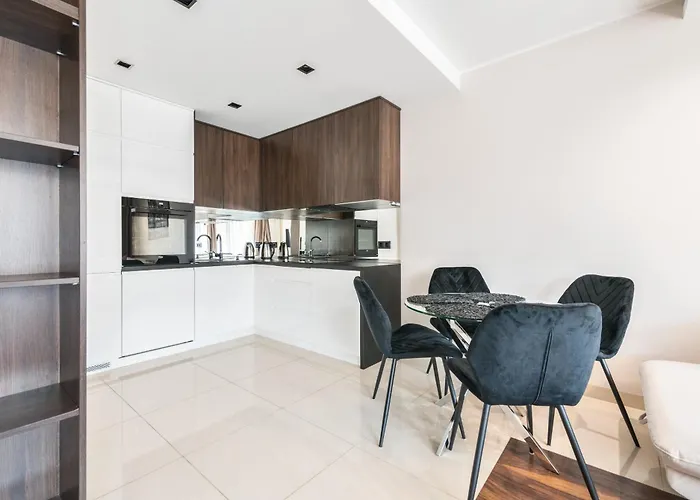 Apart-hotel Comfortable With Access To The Gym Dom & House