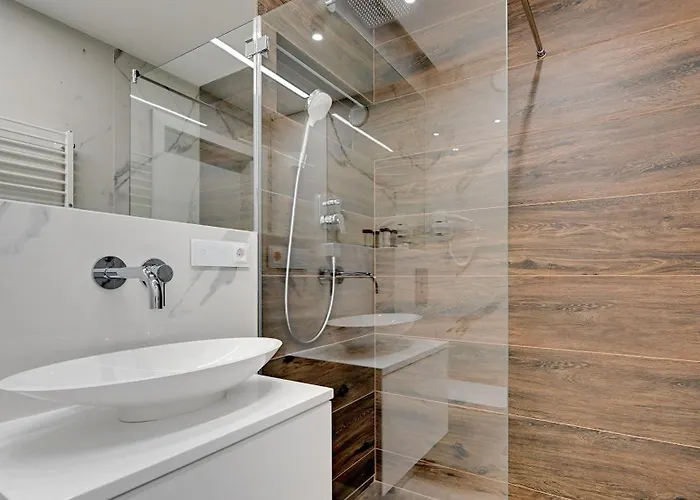 Comfortable With Access To The Gym Dom & House Gdańsk